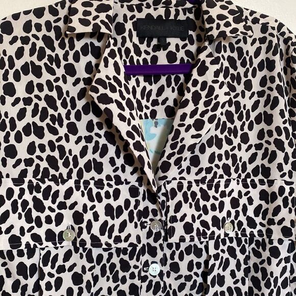 Kendall & Kylie Leopard Print Crop Top Button Down- Size small - Picture 9 of 9